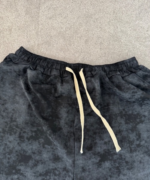 SHEPP(シープ)の「【UNISEX】ヴィンテージライク フェード加工 カレッジロゴ刺繍 ビッグシルエット セットアップ(Tシャツ/カットソー・メンズ・ブラック/ホワイト・M/L)」の19枚目の写真