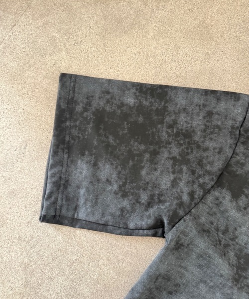 SHEPP(シープ)の「【UNISEX】ヴィンテージライク フェード加工 カレッジロゴ刺繍 ビッグシルエット セットアップ(Tシャツ/カットソー・メンズ・ブラック/ホワイト・M/L)」の14枚目の写真