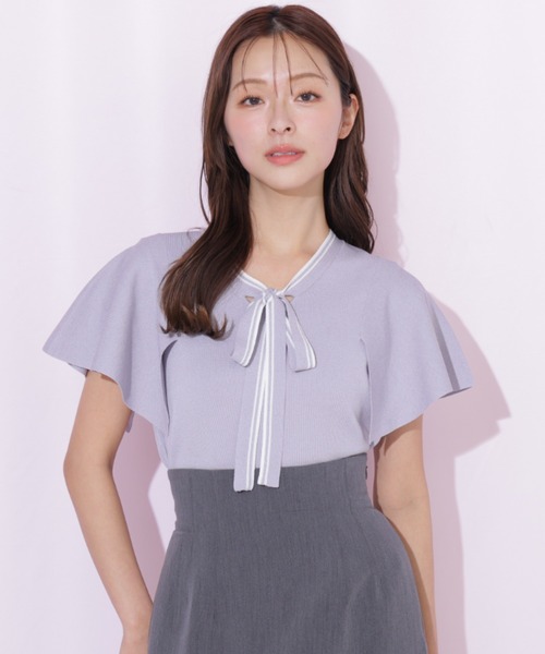 JILL by JILL STUART(ジルバイジルスチュアート)の「フレアスリーブボウタイニット(ニット/セーター・レディース・パープル/ブラック/ホワイト・FREE)」の3枚目の写真