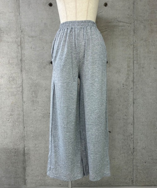 GLAMOROUS JANE(グラマラスジェーン)の「クロップド丈デザインTシャツ×ワイドパンツ 2点セットアップ(セットアップ・レディース・グレー/ブラック・M/L)」の11枚目の写真