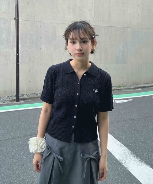AS KNOW AS plus(アズノゥアズプラス)の「〇衿付きケーブルニット半袖カーディガン(カーディガン/ボレロ・レディース・ベージュ/レッド/ブラック/アイボリー・FREE)」の8枚目の写真