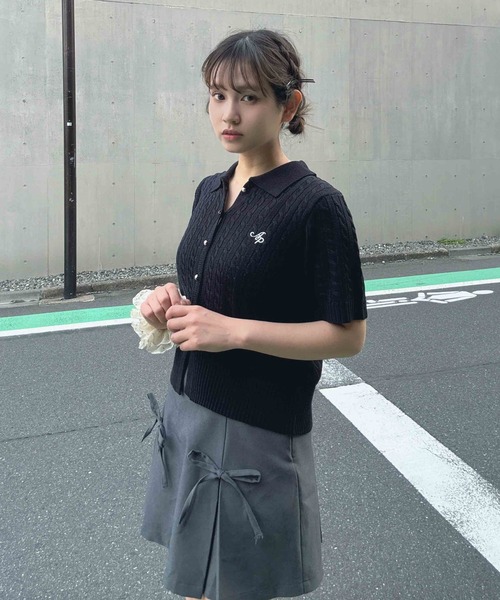 AS KNOW AS plus(アズノゥアズプラス)の「〇衿付きケーブルニット半袖カーディガン(カーディガン/ボレロ・レディース・ベージュ/レッド/ブラック/アイボリー・FREE)」の10枚目の写真