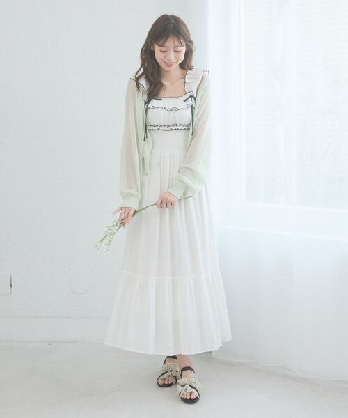 MAJESTIC LEGON（マジェスティックレゴン）の「ショルダーフリルキャミワンピース（ワンピース・レディース・オフホワイト/グレー/アイボリー/ミント・MEDIUM/SMALL）」の7枚目の写真