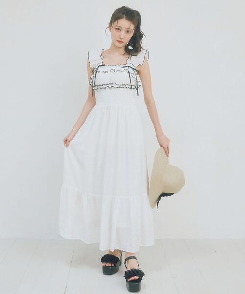 MAJESTIC LEGON（マジェスティックレゴン）の「ショルダーフリルキャミワンピース（ワンピース・レディース・オフホワイト/グレー/アイボリー/ミント・MEDIUM/SMALL）」の9枚目の写真