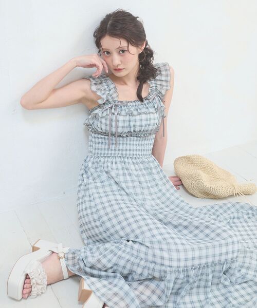 MAJESTIC LEGON(マジェスティックレゴン)の「ショルダーフリルキャミワンピース(ワンピース・レディース・オフホワイト/グレー/アイボリー/ミント・MEDIUM/SMALL)」の14枚目の写真