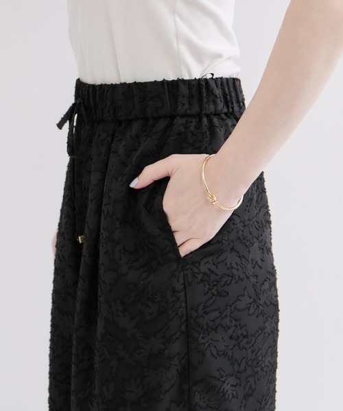 le cercle ADAM ET ROPE'(ルセルクルアダムエロペ)の「カットギャガードイージーパンツ/セットアップ対応(その他パンツ・レディース・ブラック・FREE)」の10枚目の写真
