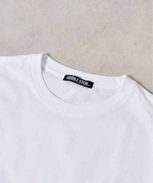 DOUBLE STEAL(ダブルスティール)の「DS6.5オンスロゴシールプリント付きオーバーサイズTシャツ(Tシャツ/カットソー・メンズ・ホワイト/スミクロ・MEDIUM/LARGE)」の4枚目の写真