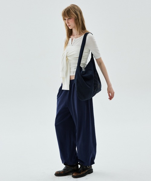 Mardi Mercredi(マルディメクルディ)の「ECO BAG FLOWER CRACKED / エコバッグ フラワー マルディ クラック(エコバッグ/サブバッグ・レディース・チャコールグレー/ネイビー・FREE)」の6枚目の写真