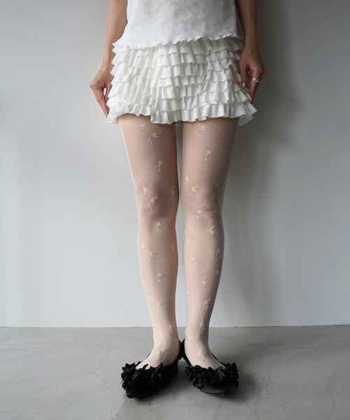 SANSeLF(サンセルフ)の「【SANSeLF】エンブロイダリーフラワータイツ saa26s074(タイツ/ストッキング・レディース・ホワイト/ブラック・FREE)」の3枚目の写真