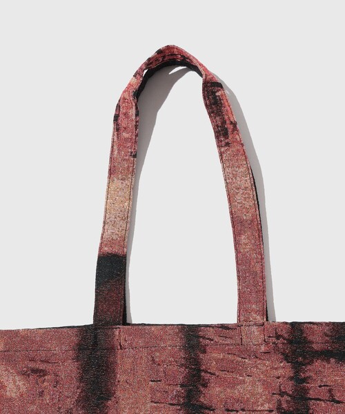 ADAM ET ROPE'(アダムエロペ)の「【花様年華 × 10Culture for ADAM ET ROPE'】TOTE BAG(トートバッグ・メンズ・ブラック・FREE)」の6枚目の写真