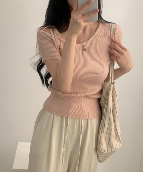 semplice(センプリチェ)の「Tシャツ【韓国ファッション】(Tシャツ/カットソー・レディース・グリーン/ピンク/ネイビー/ベージュ・F)」の6枚目の写真