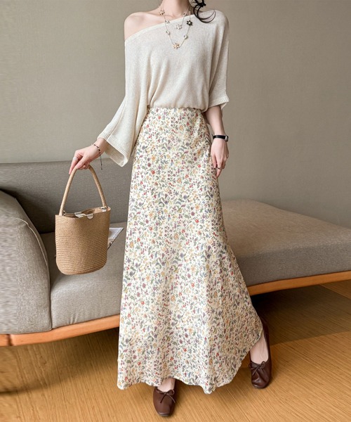 AMAJI(アマジ)の「シフォン 花柄 エレガント マーメイド タイト スカート(スカート・レディース・ベージュ/ライトピンク・LARGE/X-LARGE/MEDIUM/SMALL)」の2枚目の写真