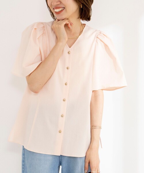 NOLLEY’S Sophi(ノーリーズソフィ)の「ウォッシャブルサッカーフレアスリーブシャツブラウス(シャツ/ブラウス・レディース・ホワイト/ブルー系その他7/ブラック/ベビーピンク・38)」の7枚目の写真