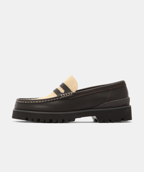 Clarks(クラークス)の「Clarks Yukoner Penny 26185708(ローファー・メンズ・チョコ・75/85/80/70)」の1枚目の写真