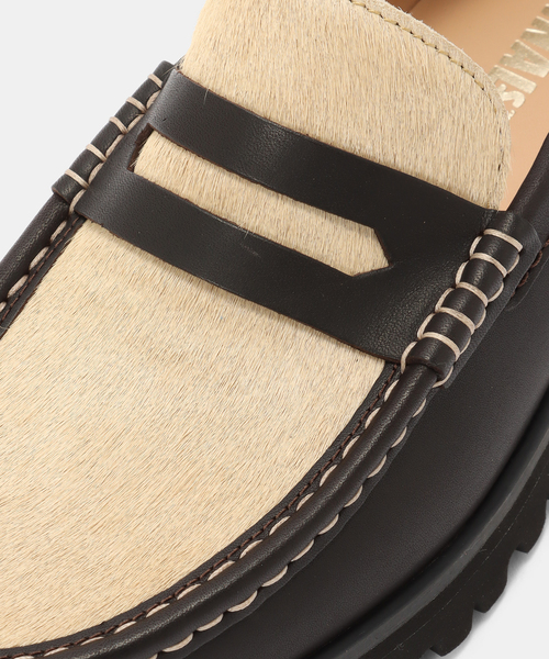 Clarks(クラークス)の「Clarks Yukoner Penny 26185708(ローファー・メンズ・チョコ・75/85/80/70)」の6枚目の写真