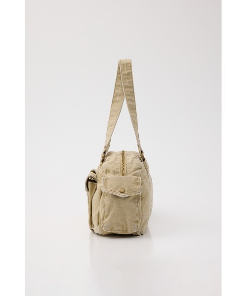 SLY（スライ）の「CAMO BOSTON BAG カモボストンバッグ 春服 夏服（ボストンバッグ・レディース・ベージュ/マルチ・FREE）」の4枚目の写真