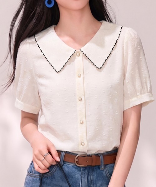 LUCPY(ラクピー)の「配色パイピングセーラーカラーブラウス(シャツ/ブラウス・レディース・ホワイト・LARGE/MEDIUM/SMALL/X-LARGE)」の2枚目の写真