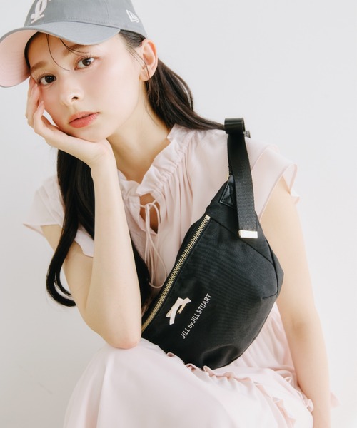 JILL by JILL STUART(ジルバイジルスチュアート)の「<RIBBONシリーズ>リボンショルダーボディバッグ(ボディバッグ/ウエストポーチ・レディース・ブラック/ピンク・FREE)」の18枚目の写真