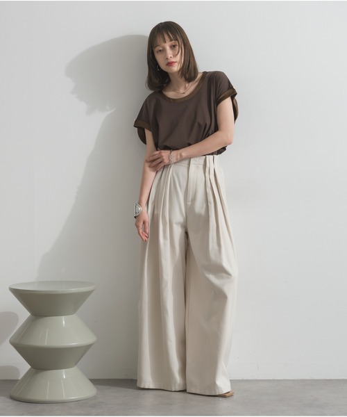 OandI(オーアンドアイ)の「サテン部分使いアシメチュニックTシャツ(Tシャツ/カットソー・レディース・チャコール/ブラウン・M)」の22枚目の写真