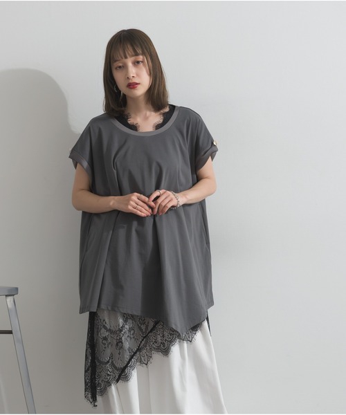 OandI(オーアンドアイ)の「サテン部分使いアシメチュニックTシャツ(Tシャツ/カットソー・レディース・チャコール/ブラウン・M)」の20枚目の写真
