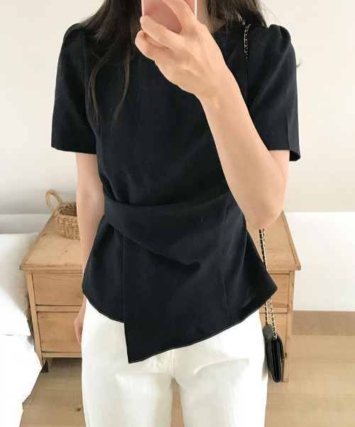 Aelina（エリナ）の「パフスリーブイレギュラートップス（Tシャツ/カットソー・レディース・ブラック/ベージュ・FREE）」の21枚目の写真