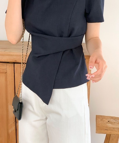 Aelina（エリナ）の「パフスリーブイレギュラートップス（Tシャツ/カットソー・レディース・ブラック/ベージュ・FREE）」の18枚目の写真