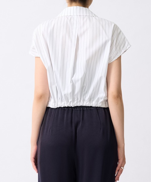 UJOH(ウジョー)の「【UJOH/ウジョー】Open Collar Cropped Shirt/オープンカラークロップドシャツ(シャツ/ブラウス・レディース・ホワイト・2)」の5枚目の写真