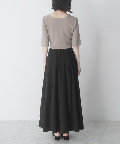 URBAN RESEARCH ROSSO WOMEN(アーバンリサーチ ロッソ)の「『一部WEB限定カラー』ニットドッキングワンピース(ワンピース・レディース・ベージュ系その他/ブラック系その他・FREE)」の21枚目の写真