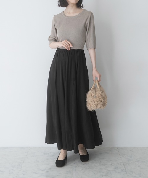 URBAN RESEARCH ROSSO WOMEN(アーバンリサーチ ロッソ)の「『一部WEB限定カラー』ニットドッキングワンピース(ワンピース・レディース・ベージュ系その他/ブラック系その他・FREE)」の2枚目の写真