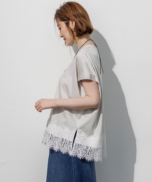 23区 S（ニジュウサンクチイサイサイズ）の「コットンフォルムレースコンビ カットソー（Tシャツ/カットソー・レディース・ホワイト系/グレー系/ライトグレー系・32）」の18枚目の写真