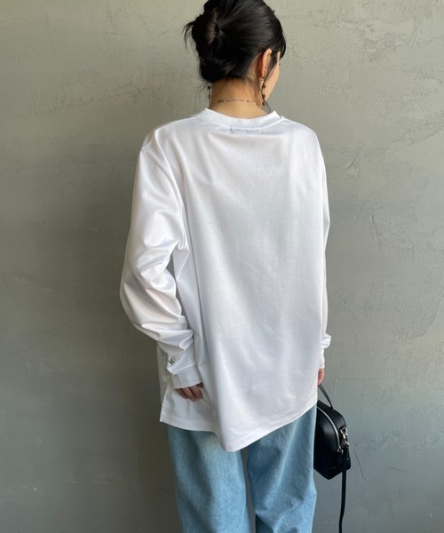 TATRAS（タトラス）の「【WEB先行予約】[TATRAS/タトラス] SICADO ワンポイントロゴ ロングスリーブTシャツ（Tシャツ/カットソー・レディース・ブラック/ホワイト・2/1/3）」の19枚目の写真
