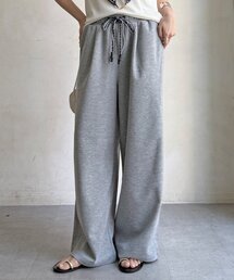 【WEB限定】タックフレアイージーパンツ