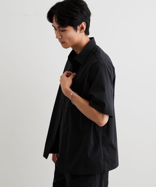 THE SHOP TK (ザ ショップ ティーケー )の「【接触冷感/洗濯機OK/セットアップ可】ナイロンストレッチ半袖シャツ(シャツ/ブラウス・メンズ・ブラック/ダークグレー・04/03/02)」の8枚目の写真