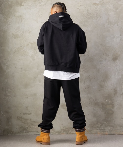 FUBU（ フブ）の「FUBU フブ M’S OG LOGO ZIP HOODIE/OGロゴジップフーディー（パーカー・メンズ・アッシュグレー/ブラウン/ブラック・L/M/XXL/XL）」の20枚目の写真