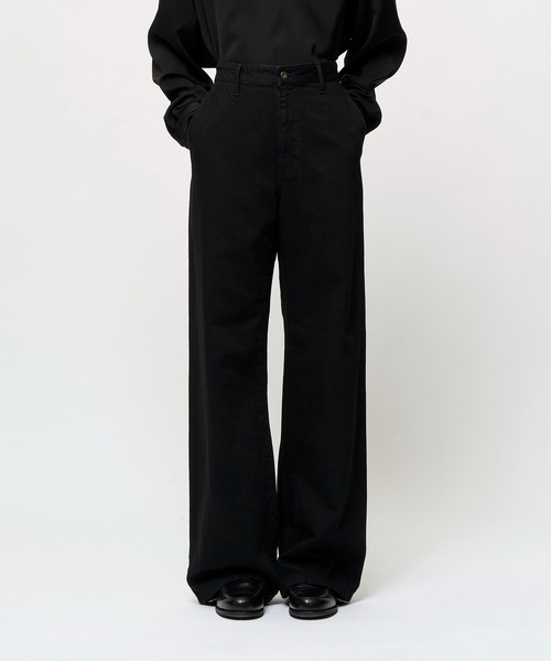 Juha(ユハ)の「FORMED WIDE DENIM(SUMMER)(デニムパンツ・メンズ・インディゴブルー/グレー/ホワイト/ブラック・4/3/2)」の2枚目の写真