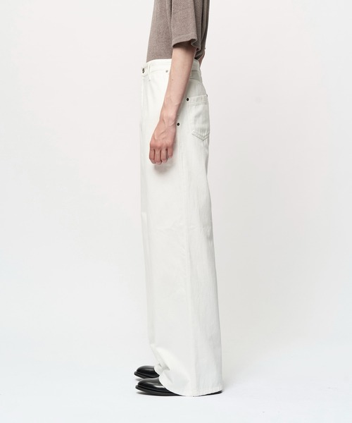 Juha(ユハ)の「FORMED WIDE DENIM(SUMMER)(デニムパンツ・メンズ・インディゴブルー/グレー/ホワイト/ブラック・4/3/2)」の9枚目の写真