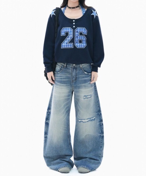 SHERU(シェル)の「ヘンリーネック オフショルダー ナンバリングオーバーサイズスウェットトップスY2K レディース(Tシャツ/カットソー・レディース・グレー/ネイビー・M)」の7枚目の写真