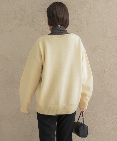 URBAN RESEARCH ROSSO WOMEN(アーバンリサーチ ロッソ)の「カシミヤシルクブレンドボートネックニット(ニット/セーター・レディース・ネイビー/オフホワイト/ピンク/イエロー/ブルー系その他・FREE)」の21枚目の写真