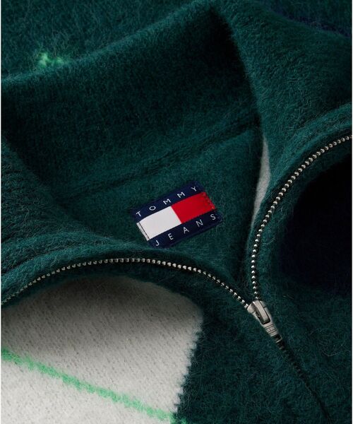tommy jeans(トミー ジーンズ)の「アーガイルチェックジップセーター(ニット/セーター・レディース・グリーン系/パープル系その他3・MEDIUM/X-SMALL/SMALL)」の4枚目の写真