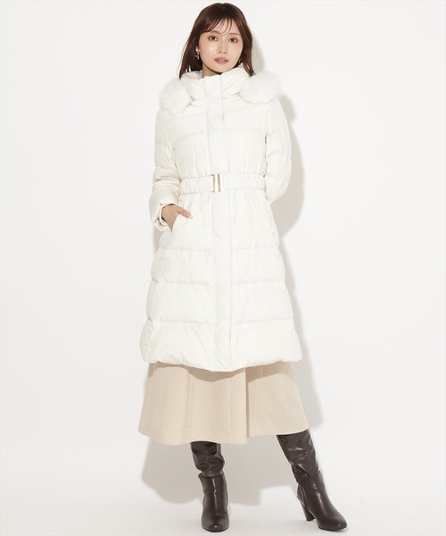 AND COUTURE(アンドクチュール)の「ベルト付きロングダウンコート(ダウンジャケット/コート・レディース・ブラック/ベージュ/アイボリー・LARGE/MEDIUM)」の19枚目の写真