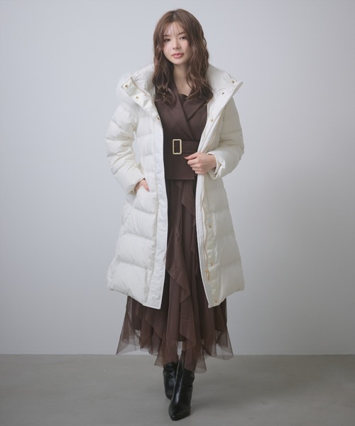 AND COUTURE(アンドクチュール)の「ベルト付きロングダウンコート(ダウンジャケット/コート・レディース・ブラック/ベージュ/アイボリー・LARGE/MEDIUM)」の5枚目の写真