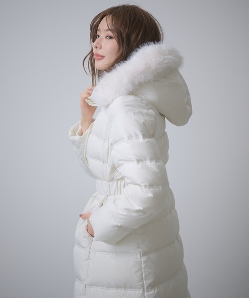 AND COUTURE(アンドクチュール)の「ベルト付きロングダウンコート(ダウンジャケット/コート・レディース・ブラック/ベージュ/アイボリー・LARGE/MEDIUM)」の15枚目の写真