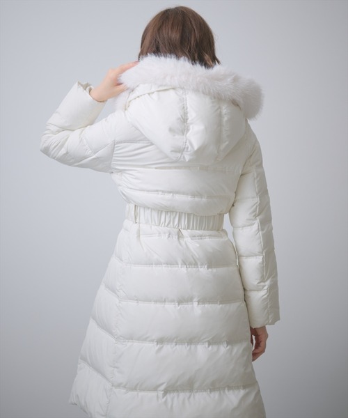 AND COUTURE(アンドクチュール)の「ベルト付きロングダウンコート(ダウンジャケット/コート・レディース・ブラック/ベージュ/アイボリー・LARGE/MEDIUM)」の16枚目の写真