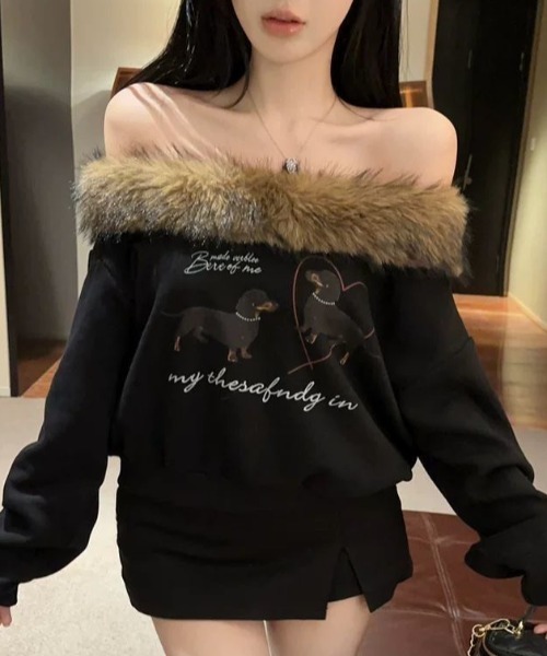 AVYL(アヴィル)の「ファー切替オフショルダアダックスフンドイラストスウェット(スウェット・レディース・ブラック/アイボリー・M)」の15枚目の写真
