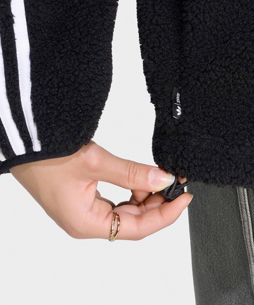 adidas(アディダス)の「adidas/アディダス ADIDAS×JENNIE ORI HOODED FLE JKT フリース パーカー ジャケット スウェット トレーナー ハーフジップ ニット ネームプレート スポーツ カジュアル 2026年秋冬 秋服 冬服(ブルゾン・レディース・ブラック/ベージュ・S/M/L)」の4枚目の写真
