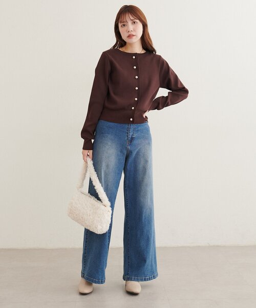natural couture（ナチュラルクチュール）の「パール釦総針カーデ（カーディガン/ボレロ・レディース・サックスブルー/ライトベージュ/グレー/チャコールグレー/ブラウン・FREE）」の17枚目の写真
