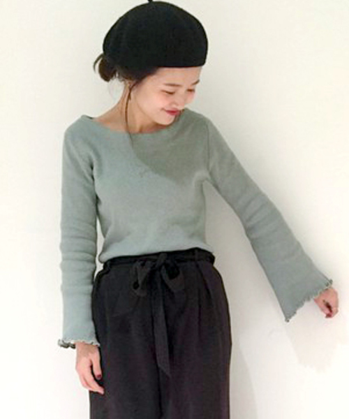 archives（アルシーヴ）の「袖フレアリブプルオーバー（ニット/セーター・レディース・モカ/グリーン/オフホワイト/グレー・MEDIUM）」の4枚目の写真