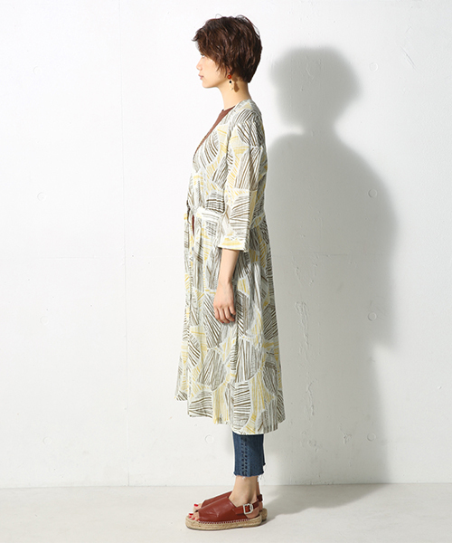 AZUL by moussy(アズールバイマウジー)の「リーフストライプ柄七分袖ガウン(その他アウター・レディース・イエロー系その他/グリーン系その他・SMALL/MEDIUM)」の15枚目の写真