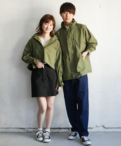 PairPair（ペアペア）の「ナイロン袖フレアマウンテンパーカー（マウンテンパーカー・レディース・ブラック/カーキ・FREE）」の4枚目の写真