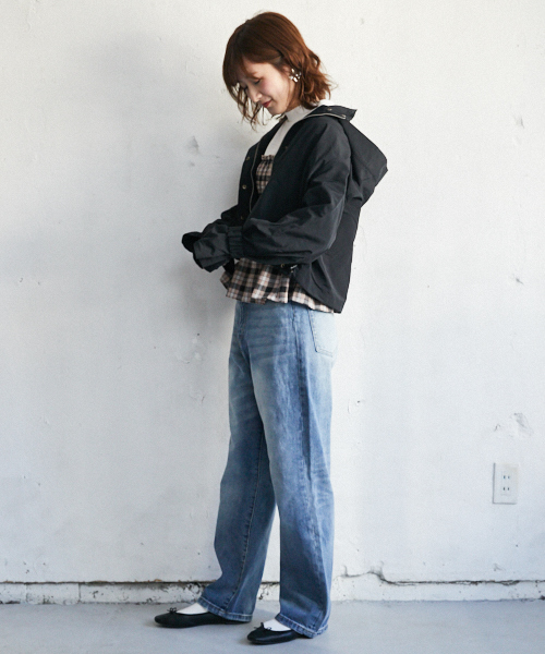 PairPair（ペアペア）の「ナイロン袖フレアマウンテンパーカー（マウンテンパーカー・レディース・ブラック/カーキ・FREE）」の6枚目の写真